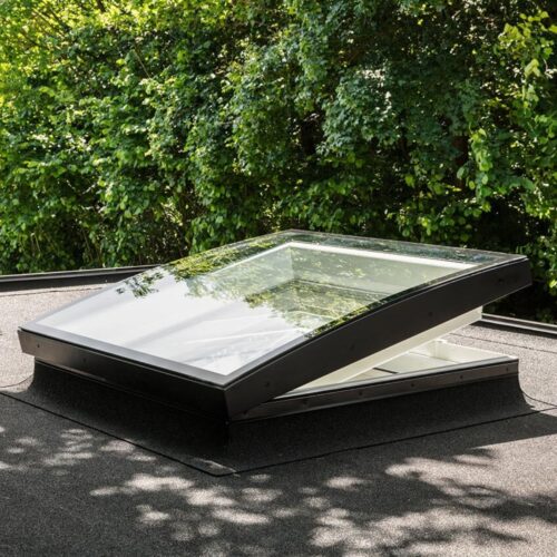 VELUX kumera klaasiga lamekatuseaken