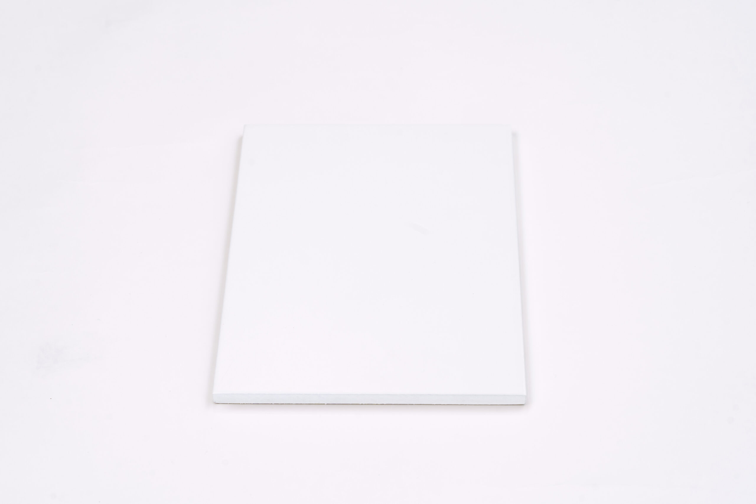 Bestor-Aeropanel-kiudtsement-fassaadiplaat-RAL-9003-tootefoto-4