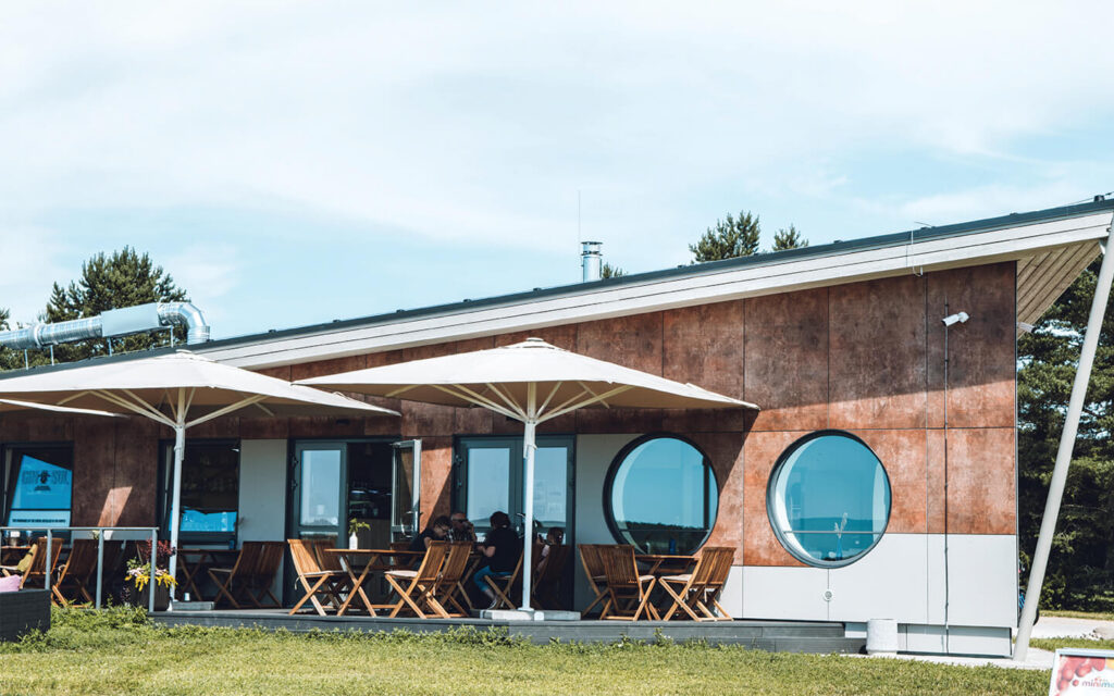 Bestor-Equitone-Inspiria-Equitone-Coloura-kiudtsement-fassaadiplaat-Osterby-sadamahoone-referentspilt1