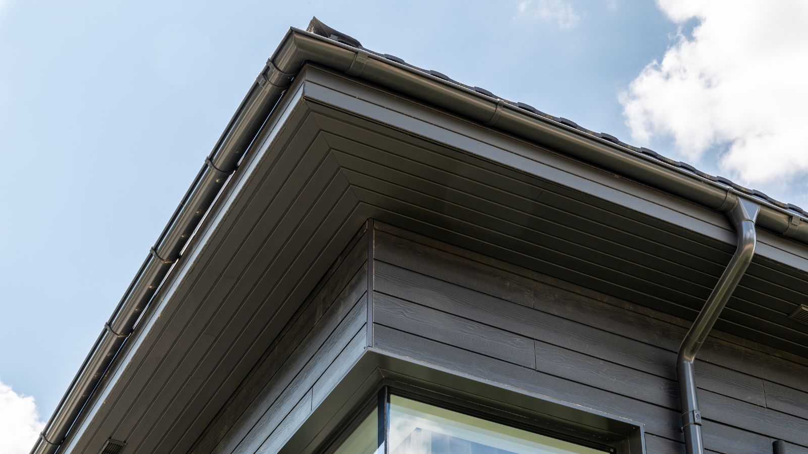 xr:d:DAFDpzMXhS8:3,j:28670354286,t:22061507